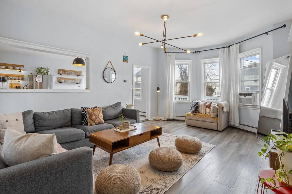 Ac House 8br 4ba 4000 Sqft Big Groups Apartment